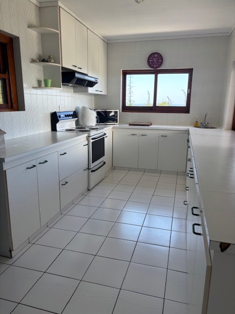  Bedroom Property for Sale in Lower Robberg Western Cape